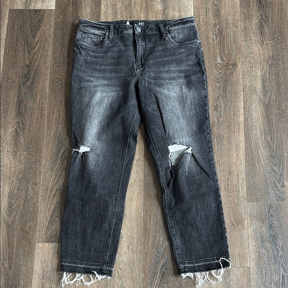 Kut from the Kloth black jeans.  Women’s size 12.  Rachael Fab Ab Mom Jean. - Picture 1 of 7